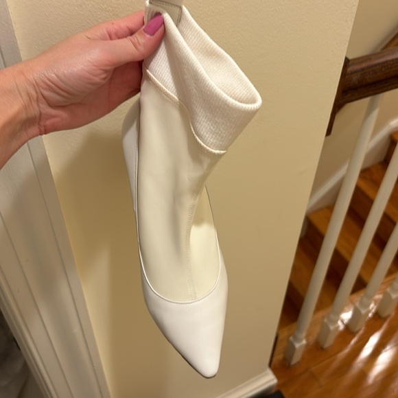 I want choo sock Jimmy Choo Brandon white heels - Picture 9 of 10